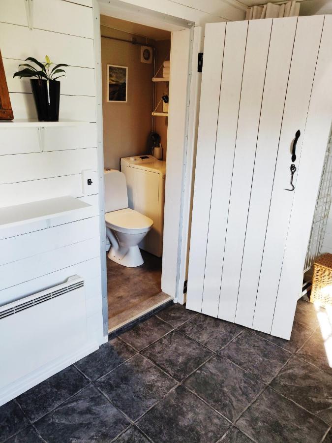 Holiday home Lillstugan - Och Havsnaera I Lugnt Villomrade *