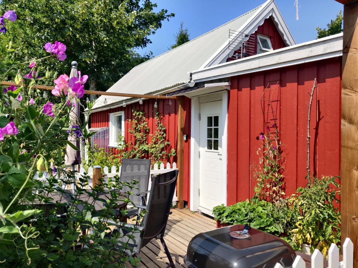 Lillstugan - Och Havsnaera I Lugnt Villomrade Holiday home Falkenberg