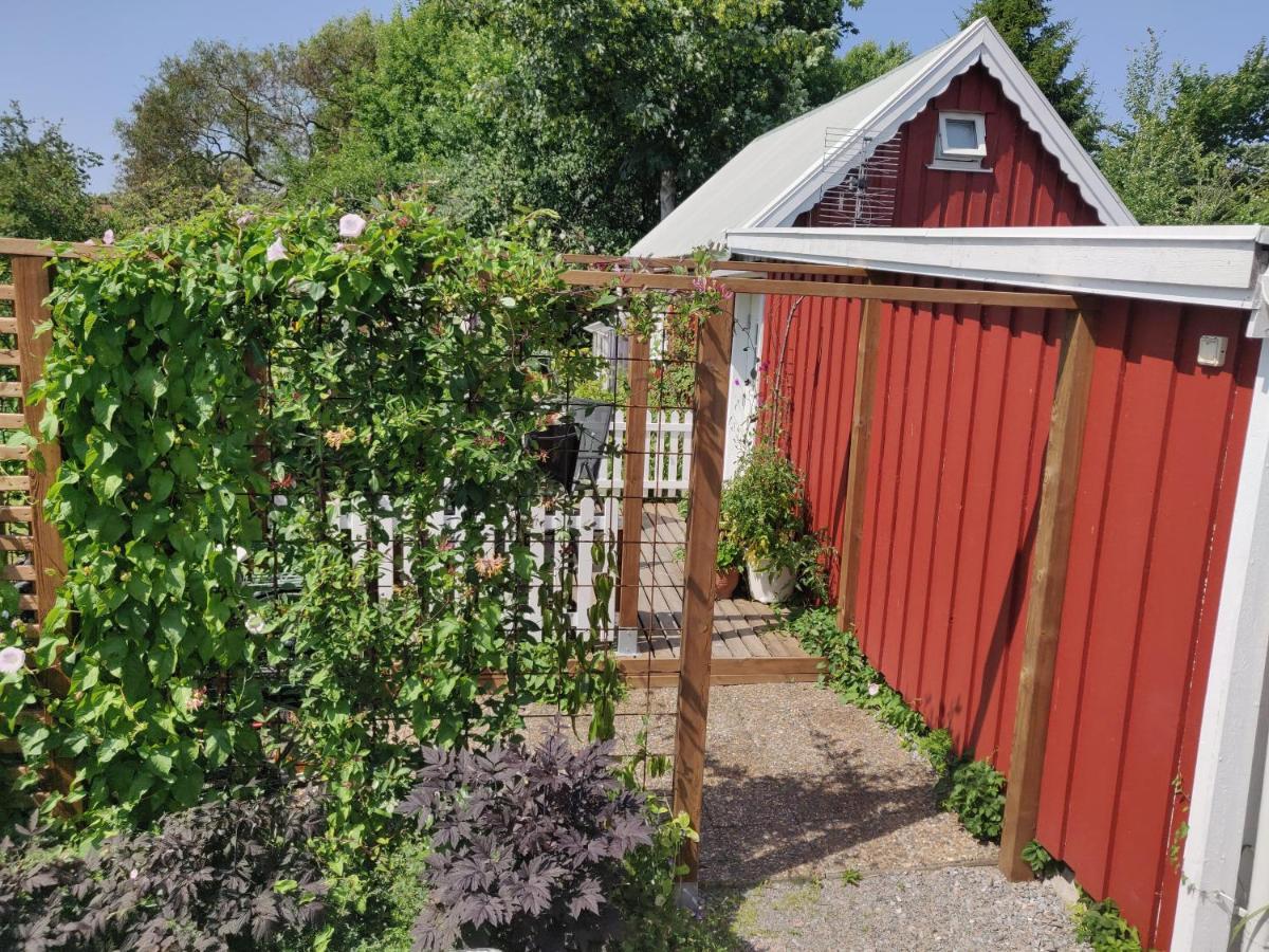 Lillstugan - Och Havsnaera I Lugnt Villomrade * Falkenberg